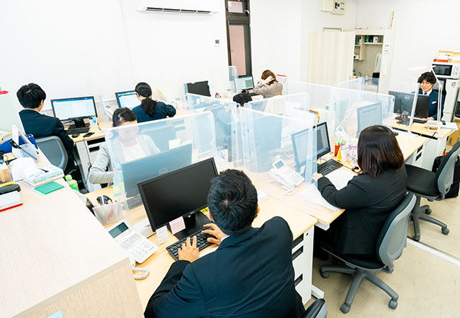 スタッフが明るくチームワークが良い